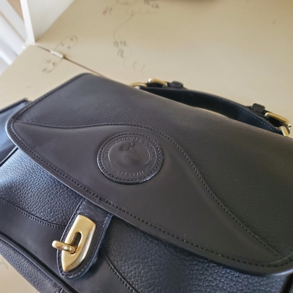 Dooney & Bourke Matching Large Purse & Wallet Set - Picture 5 of 16